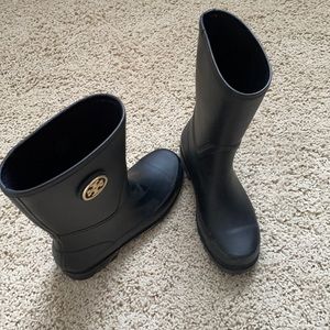 Tory Burch rain boots!